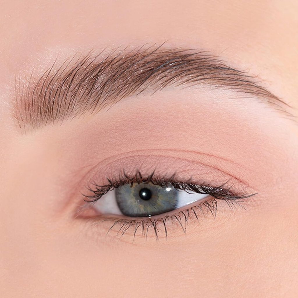 The Nudes 2 Series Mini Eyeshadow Palette promises effortless glam in a compact, travel-friendly format. I tested it for everyday wear, humidity resistance, and sensitive-eye comfort to see if it truly delivers.