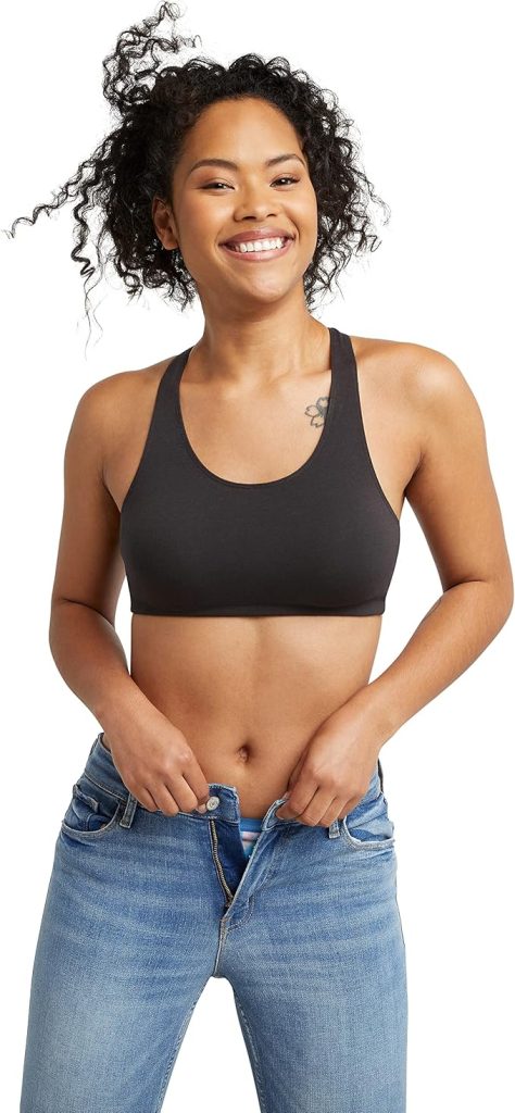 The Hanes Women's Racerback Cotton T-Back Bralette (3 Pack) is designed for women who want breathable comfort, gentle support, and irritation-free wear for everyday activities.Its soft cotton fabric and tag-free design make it especially appealing for sensitive skin and humid climates.