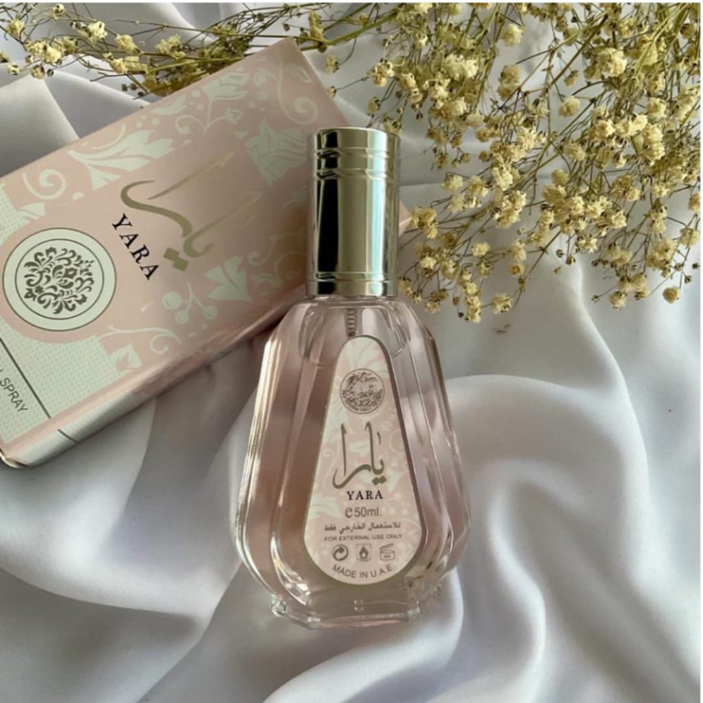 A soft, sweet, and elegant fragrance, Ard Al Zaafaran Yara Eau de Parfum Spray for Women blends creamy vanilla, fruity sweetness, and warm musk into a delicate everyday scent. After testing it personally, I found it surprisingly luxurious for such an affordable Arabic perfume.